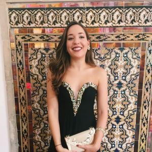 Meet your Posher, Alexandra